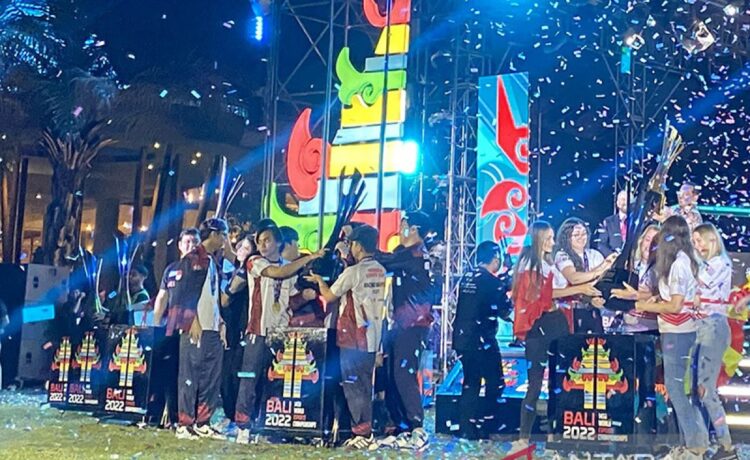 Melindungi mahkota sang raja di panggung esport globus